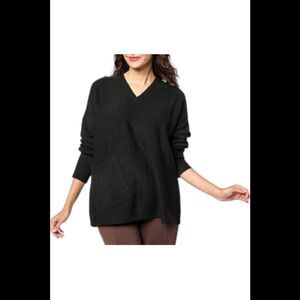 WynneLayers Women's V-Neck Boxy Sweater with Pocket Black - Regular